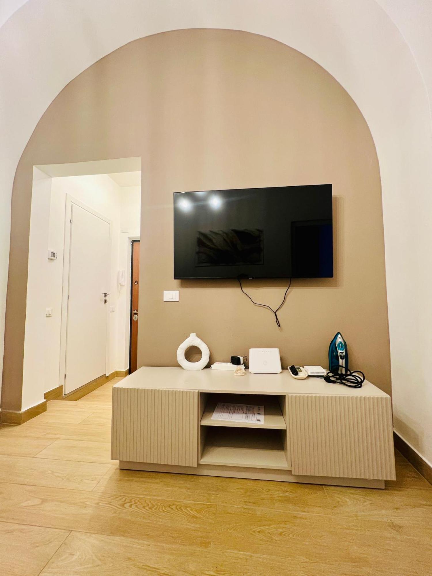 Luminosa House Station Apartment *