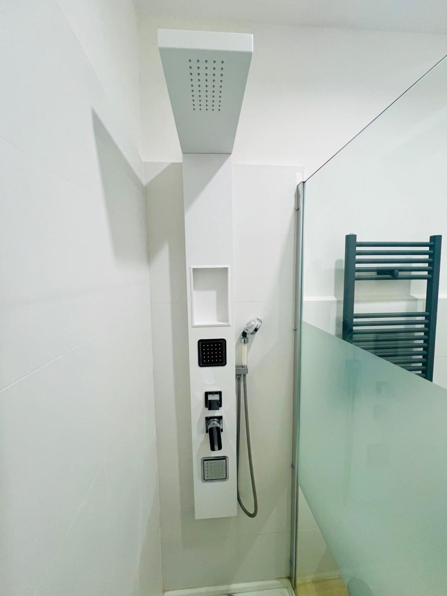 Apartment Luminosa House Station Rom